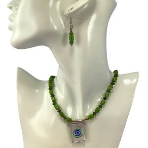 Artisan Green Serpentine Gemstone Beaded Choker Necklace Earring Set